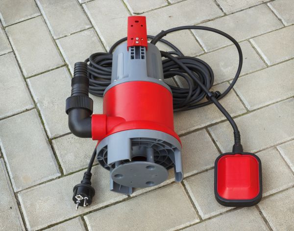 Submersible Pump Installation in Hickory